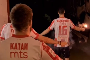 U JEDNOJ REČENICI: Delije MOĆNOM video porukom JASNO stavile do znanja igračima šta silno ŽELE pred VEČITI DERBI!