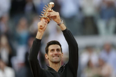 ĐOKOVIĆEV NAJVEĆI RIVAL NE IGRA U MONTE KARLU: Novaku OTVOREN put ka tituli!