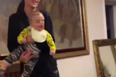 ANASTASIJA POTPUNO PODETINJILA: Porodična idila u kući Ražnatovića - Ceca prsnula u SMEH!