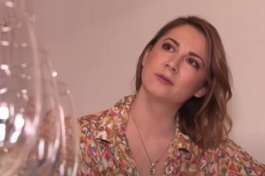 PORODILA SE TIJANA MARKOVIĆ! Glumica krila je trudnoću od javnosti, a sinu je dala staro srpsko ime!