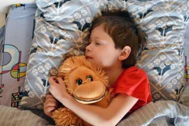 SAVETI RUSKOG DOKTORA ZA LEČENJE NOĆNOG MOKRENJA! Enureza kod dece često posledica stresa