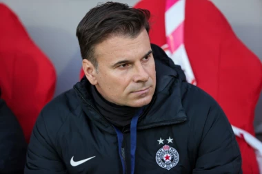 OTKRIVAMO ŠTA SE ZAPRAVO DEŠAVA U PARTIZANU: Stanoje tera strance da bi Ramadani doveo svoje