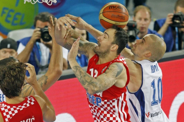 (VIDEO) KAKAV PAĆENIK: Poznati hrvatski košarkaš KRAO novac saigračima dok je igrao u NBA ligi!