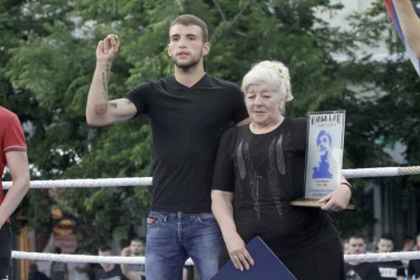 MIROSLAV GUCUNJA, JUNAK SA KOŠARA, NEĆE BITI ZABORAVLJEN: Ražnatović i BK Sombor “izborili” ulicu za heroja!