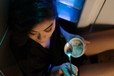 NOĆNA GLAD JE OPASNA: Evo šta se krije iza neplanirane "šetnje" od kreveta do frižidera! Nije dobro