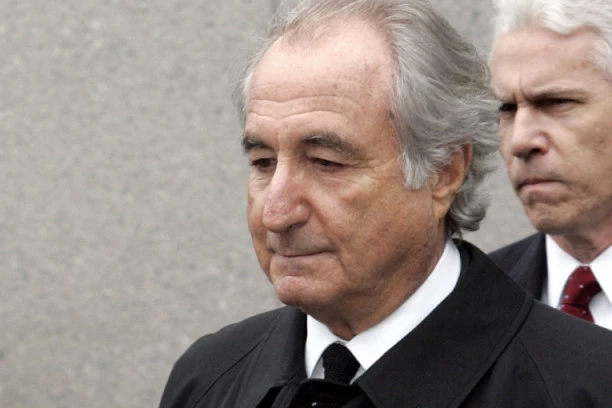 UMRO JEDAN OD NAJVEĆIH PREVARANATA U ISTORIJI!  Oštetio je 37.000 ljudi za čak 65 milijardi dolara, među njima je i Spilberg