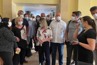 SRBIJA JE ŠVAJCARSKA U ZDRAVSTVENOM SMISLU I ZA EGIPAT: Naši zdravstveni radnici obišli dve zdravstvene ustanove u Hurgadi