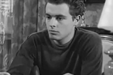 Srpski "DŽEJMS DIN" bio na VRHUNCU glumačke karijere, a potom doživeo STRAVIČNU sudbinu: Više ga se niko NE SEĆA!