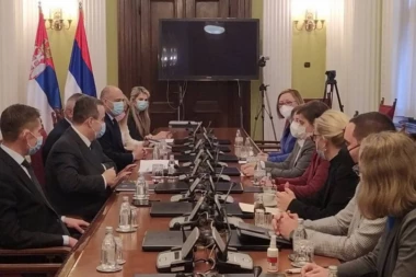 Dačić, Brnabić i Popović sa predstavnicima Visokog saveta sudstva i Državnog veća tužilaca