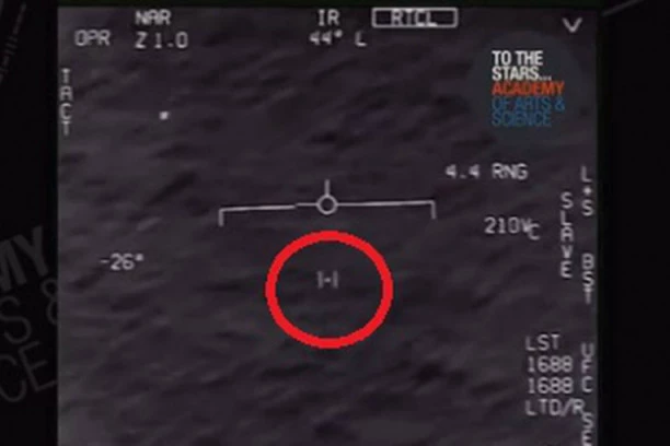 PENTAGON KONAČNO POTVRDIO: Snimci NLO oko ratnih brodova američke mornarice su pravi (VIDEO)