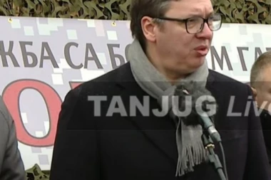 SEDA NA AUTOBUS I KREĆE OD SELA DO SELA! Predsednik Vučić nije zadovoljan brojem vakcinisanih! KREĆE U KAMPANJU!