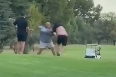 (VIDEO) MOTKOM POSRED GRBINE: Grmalji se BESPOŠTEDNO IZNABADALI na HUMANITARNOM MEČU!