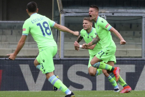 (VIDEO) LUDNICA U KALČU: Juventus IZGUBIO, Miha PONIZIO rivala! U Rimu PRŠTALO na sve strane - OSAM golova, tri PENALA, dva AUTOGOLA, a radio i VAR