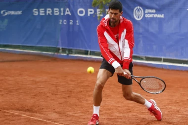 (FOTO) PRŠTALO NA SVE STRANE: Đoković i Krajinović igrali na terenima Serbia opena