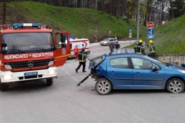 (FOTO) TEŠKA SAOBRAĆAJKA U UŽICU: U udesu povređeni TRUDNICA i DETE!