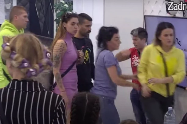 (VIDEO) IŠAMARALA GA, OBEZBEĐENJE JE JEDVA SKINULO S NJEGA: Ermina skočila da bije zadrugara!