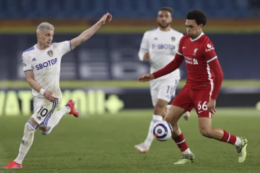 SUPERLIGAŠKI LIVERPUL PONOVO KIKSNUO: Lids u finišu OTKINUO šampionu dva boda!