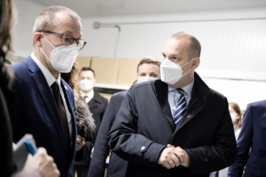 Lončar i Kluge u Torlaku: Vakcina spašava život, Srbija uzor