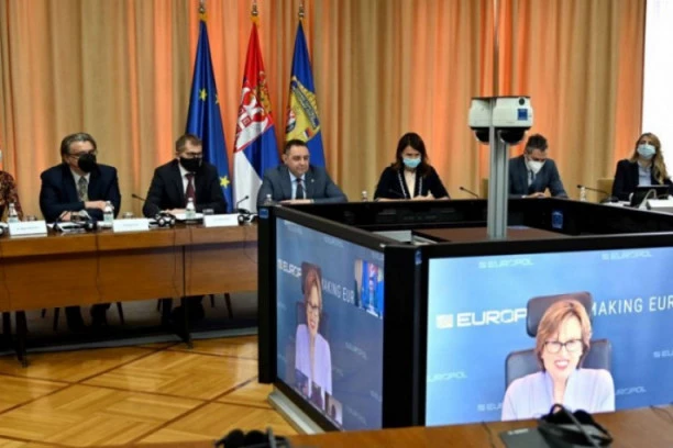 (FOTO) Ministar Vulin sa direktorkom kancelarije Evropola o nastavku saradnje