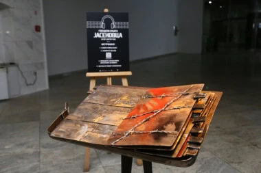 Otvorena izložba o Jasenovcu u Galeriji "Progres"