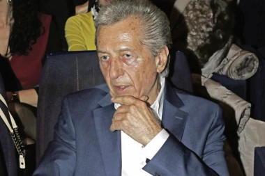 MIROSLAV ILIĆ IMA ZDRAVSTVENE PROBLEME: Pevač se borio za život, lekari nisu mogli da mu pomognu! (FOTO)