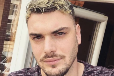 (VIDEO) TOMA PANIĆ DOŽIVEO SAOBRAĆAJNU NESREĆU!