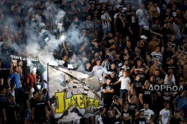 (VIDEO) GROBARI POŠIZELI: Željeno pojačanje PARTIZANA peva ZVEZDINE pesme! Klip postao VIRALAN