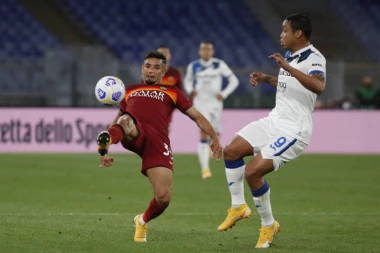 RAT ZA LIGU ŠAMPIONA NA "OLIMPIKU": Roma i Atalanta REMIZIRALI uz dva crvena kartona!