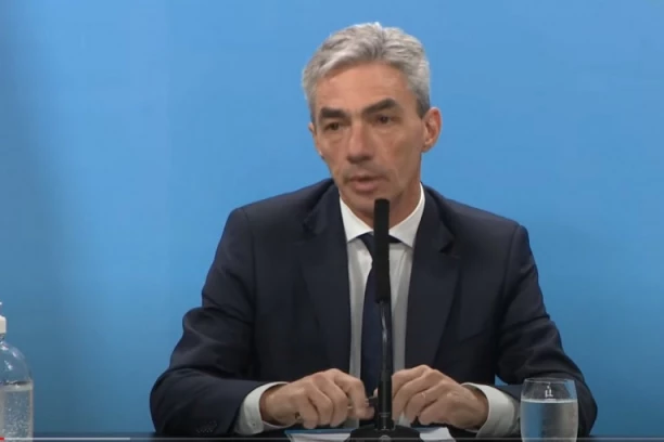 (VIDEO) MINISTAR SAOBRAĆAJA JURIO AUTOPUTEM, PA POGINUO! Zemlja u šoku, telo jedva izvučeno iz SMRSKANOG vozila