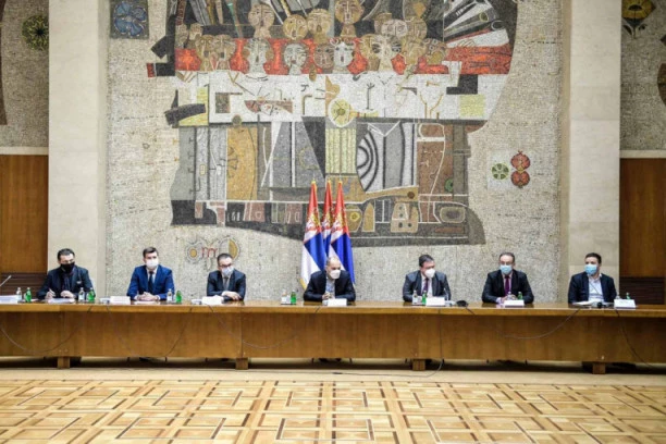 DOĐITE DO MOG STANA I MENI SKANDIRAJTE! Lončar o protestima protiv Kona i Tiodorovića: Ja sam tražio kovid propusnice, ISKALITE SVE NA MENI!