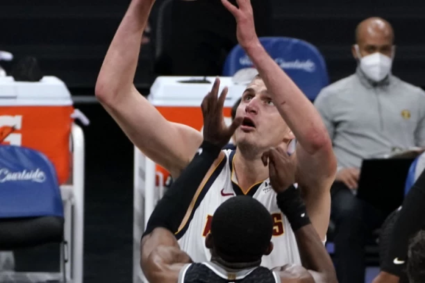 PROPUŠTA OSAM MEČEVA: Navijači Denvera u OČAJU