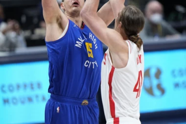 JOKIĆ SE RAZGOROPADIO: Denver ODUVAO Hjuston - Srbin DOKAZAO da je MVP!