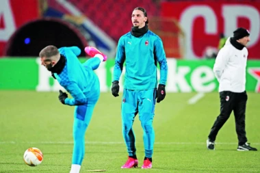 EKSKLUZIVNO ROSO-NERI SPREČILI IBRAHIMOVIĆA DA DOĐE U BEOGRAD: Milan ZABRANIO Zlatanu da primi vakcinu u Srbiji!