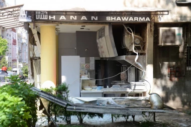 (FOTO,VIDEO) HAVARIJA U POZNATOM RESTORANU NA VRAČARU: Eksplodirala PLINSKA BOCA, povređen radnik