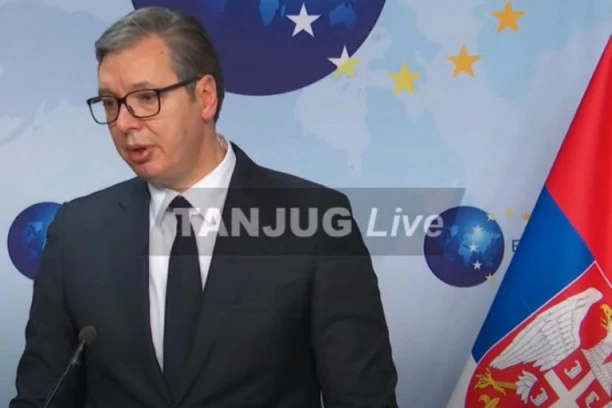 VUČIĆ NAJAVIO LEPE VESTI IZ BRISELA: Dogovorena podrška EU za izgradnju pruge do Severne Makedonije!
