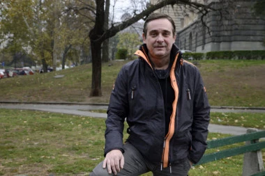 MARKO ŽIVIĆ NAKON BORBE SA KANCEROM: Operacija je trajala SEDAM I PO SATI, BOLEST sam slučajno otkrio!