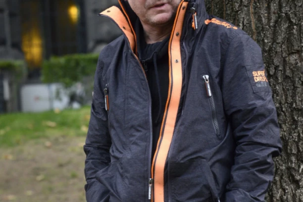 MARKO ŽIVIĆ U BORBI ZA ŽIVOT! Glumcu se stanje naglo pogoršalo: MOLIMO SE I NADAMO ČUDU!