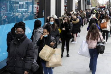 VAKCINACIJA DAJE REZULTATE: Velika Britanija po PRVI PUT od marta zabeležila dan BEZ SMRTNIH SLUČAJEVA!