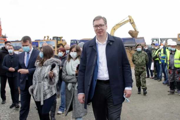 SRPSKO ZDRAVSTVO PODIGNUTO IZ PEPELA! Žuti spiskali najviše para, A URADILI NAJMANJE - BROJKE SVE GOVORE!