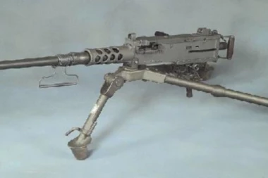 U BELIVUKOVOJ VIKENDICI PRONAĐEN I AVIONSKI MITRALJEZ! "Brauningom" ciljali nekog iz državnog vrha!