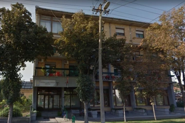 DETALJI SAMOUBISTVA U KIKINDI: Evo na šta se starica popela pre nego što je skočila u SMRT