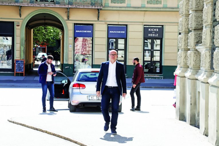 7:30
Dolazak na posao