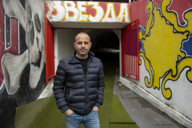 DA LI JE LJUT NA NAVIJAČE? Trener Crvene zvezde otišao u Italiju posle INCIDENTA!