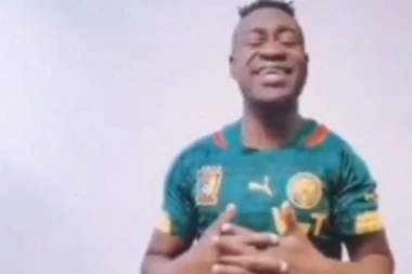 (VIDEO) KAMERUNAC TEMA BROJ JEDAN U SRBIJI: Zapevao "Đurđevdan", pa izazvao lavinu komentara!