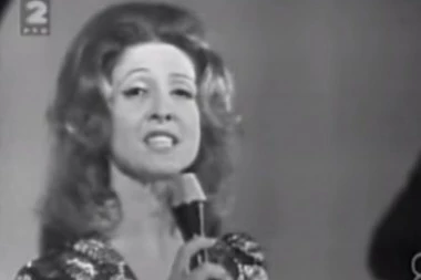 PESMU NA USKRS SAM SE RODILA VOLE SVI, A VASILIJA NIJE IMALA LAK ŽIVOT: Njegova smrt ju je SLOMILA, a kolege joj NANELE BOL!