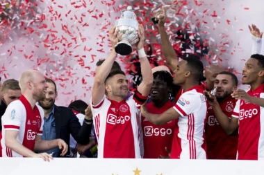 TADIĆ HEROJ AMSTERDAMA: Ajaks na KRILIMA Srbina OVERIO titulu!