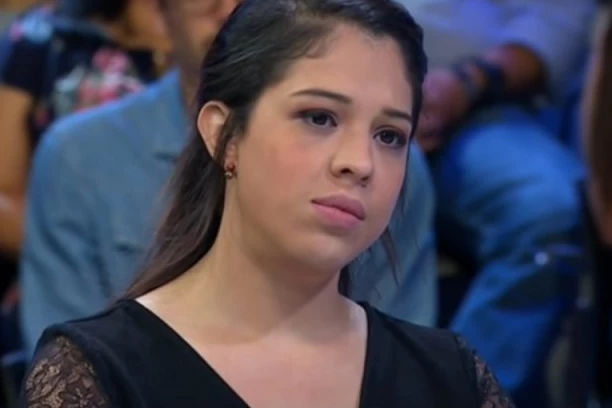 MLADA DANIJELA TUŽILA TETKU I TRAŽI ODŠTETU OD 4,8 MILIONA DINARA! Optužila je za incest i ubistvo brata!