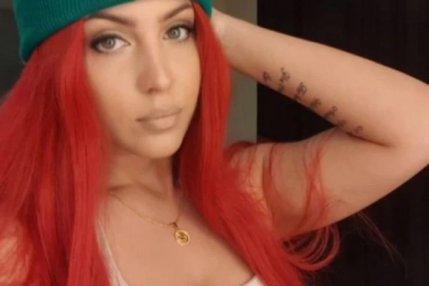 (FOTO) ŠOK FOTOGRAFIJE MIMI MERCEDES! Pevačicina transformacija je sve zapanjila!