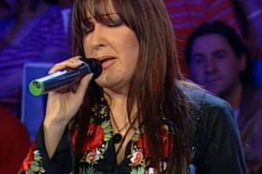 (FOTO) OVAKO DANAS IZGLEDA  BIG MAMA IZ "ZVEZDA GRANDA"! Pevačica se proslavila u muzičkom takmičenju, a onda potpuno promenila izgled!