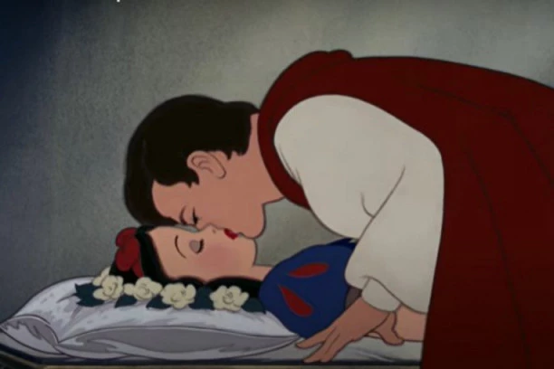 UDAR NA SNEŽANINOG PRINCA! Za dušebrižnike i poljubac prave ljubavi postao silovanje!